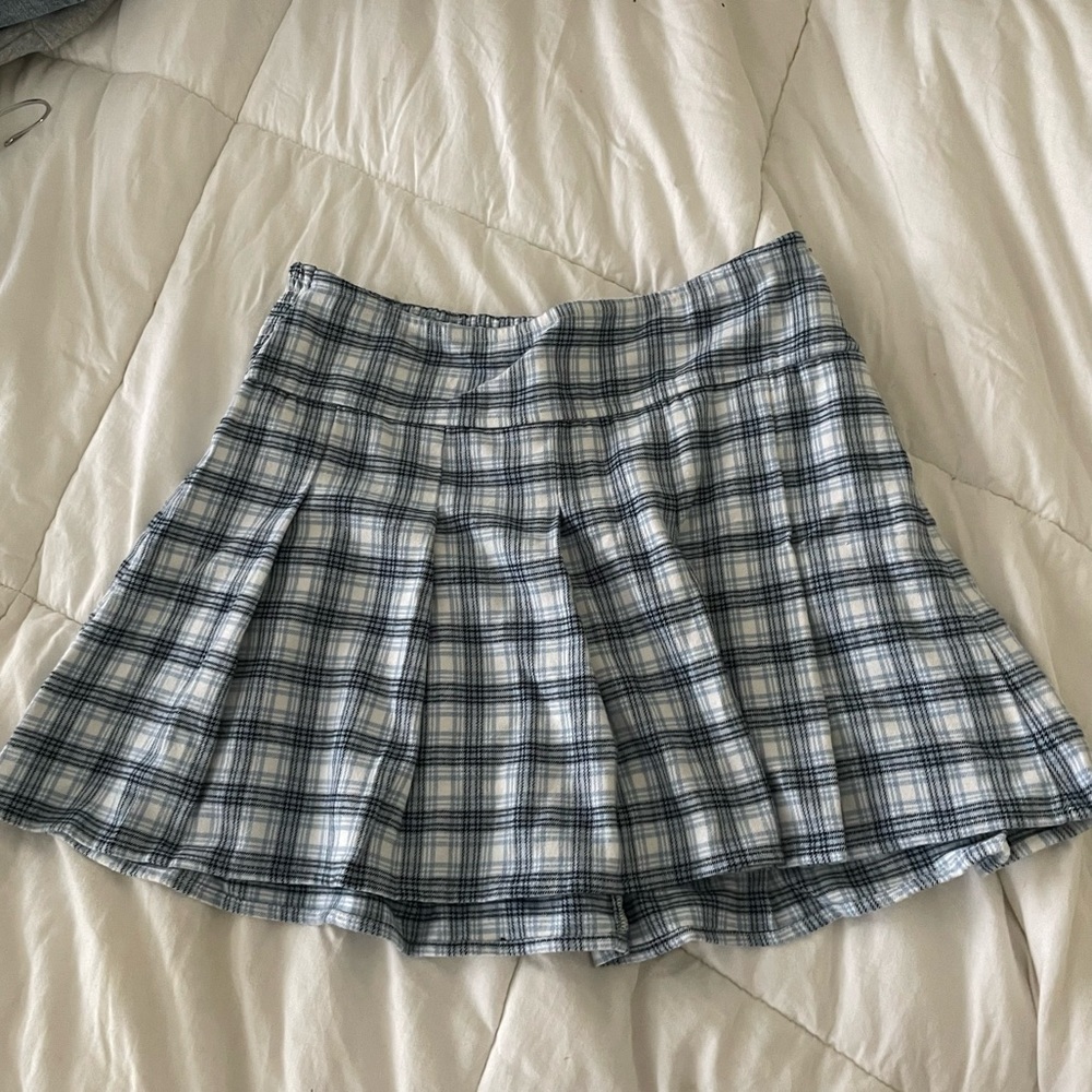 hollister blue pleated mini skirt